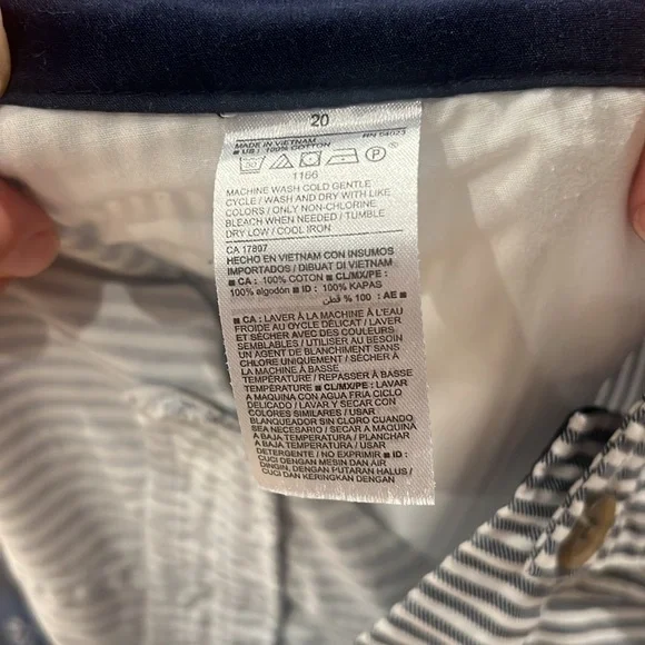 Old Navy Stripped Shorts - Picture 3 of 3